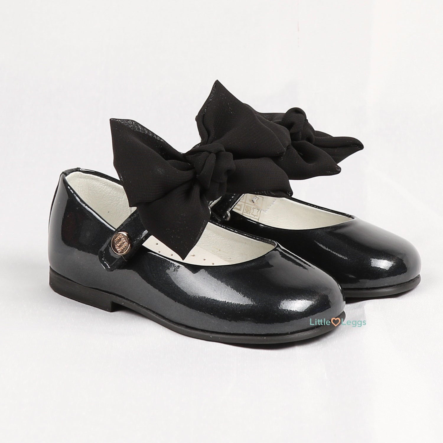 Black patent leather shoes with bow online