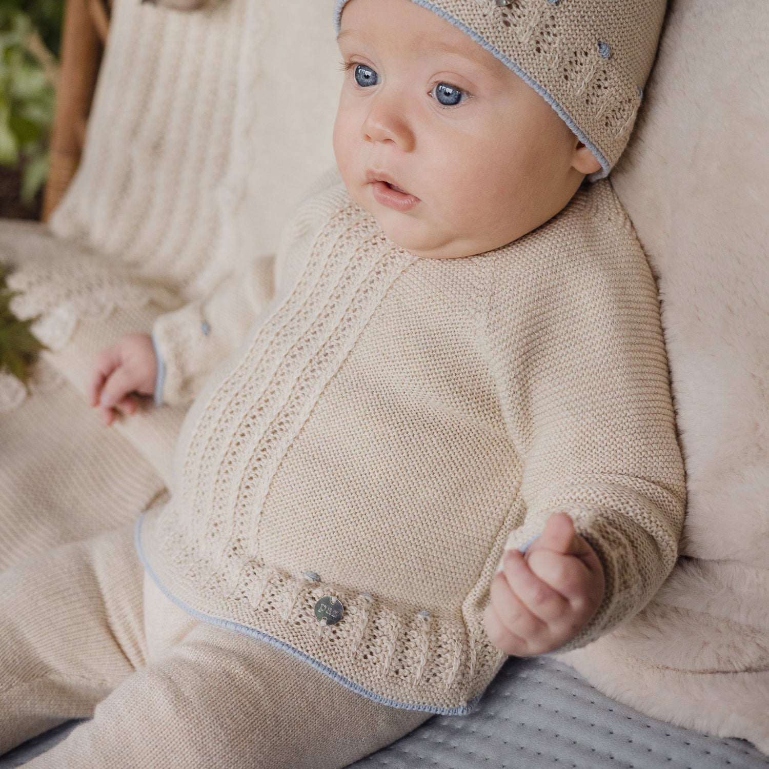 Beige & Blue Trim Set