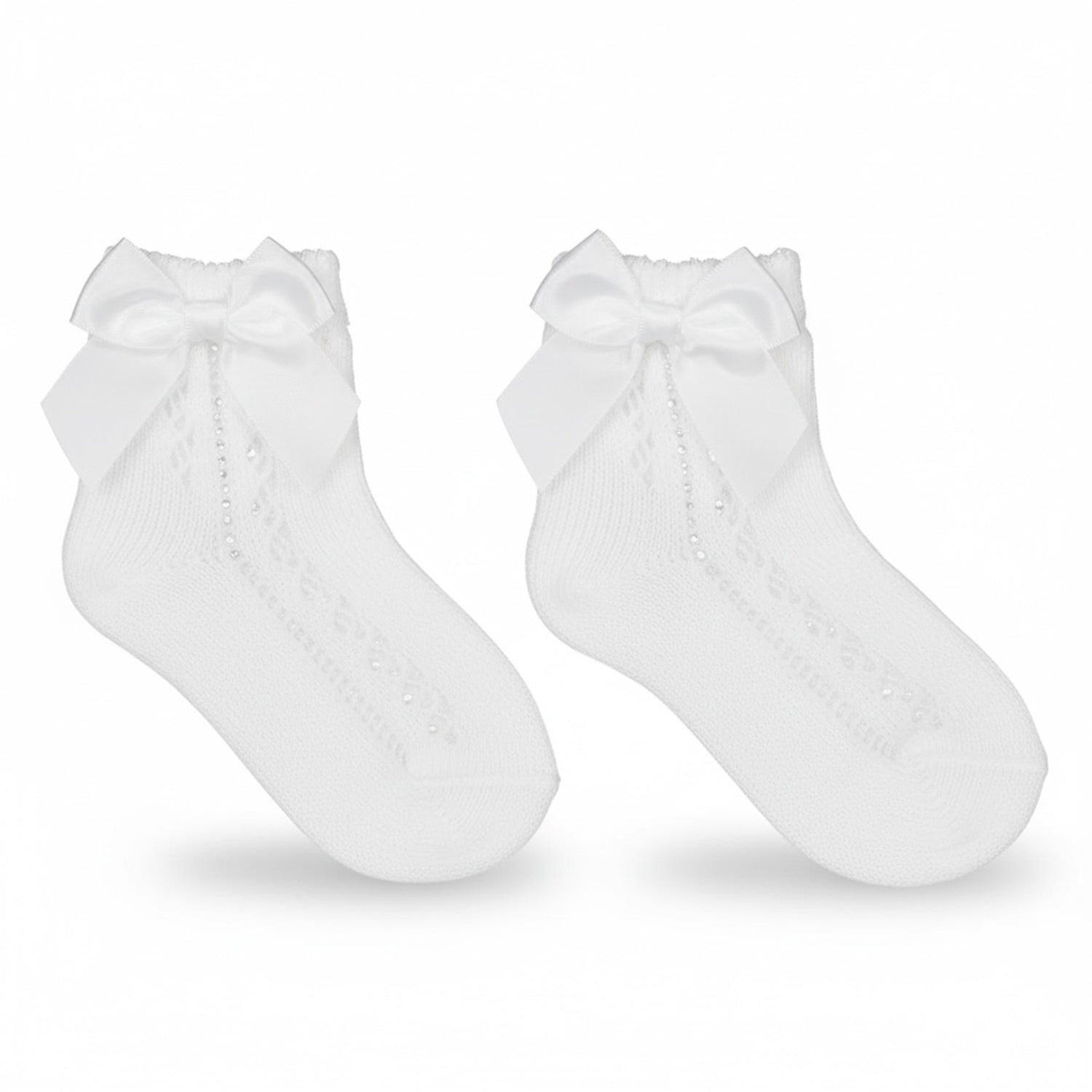 White Crochet Bow Ankle Sock