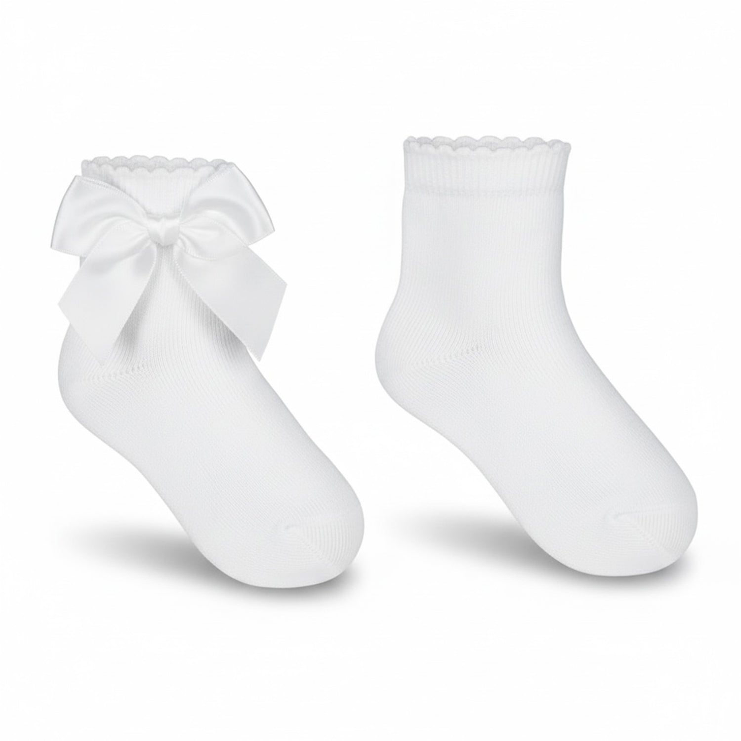 White Bow Ankle Socks