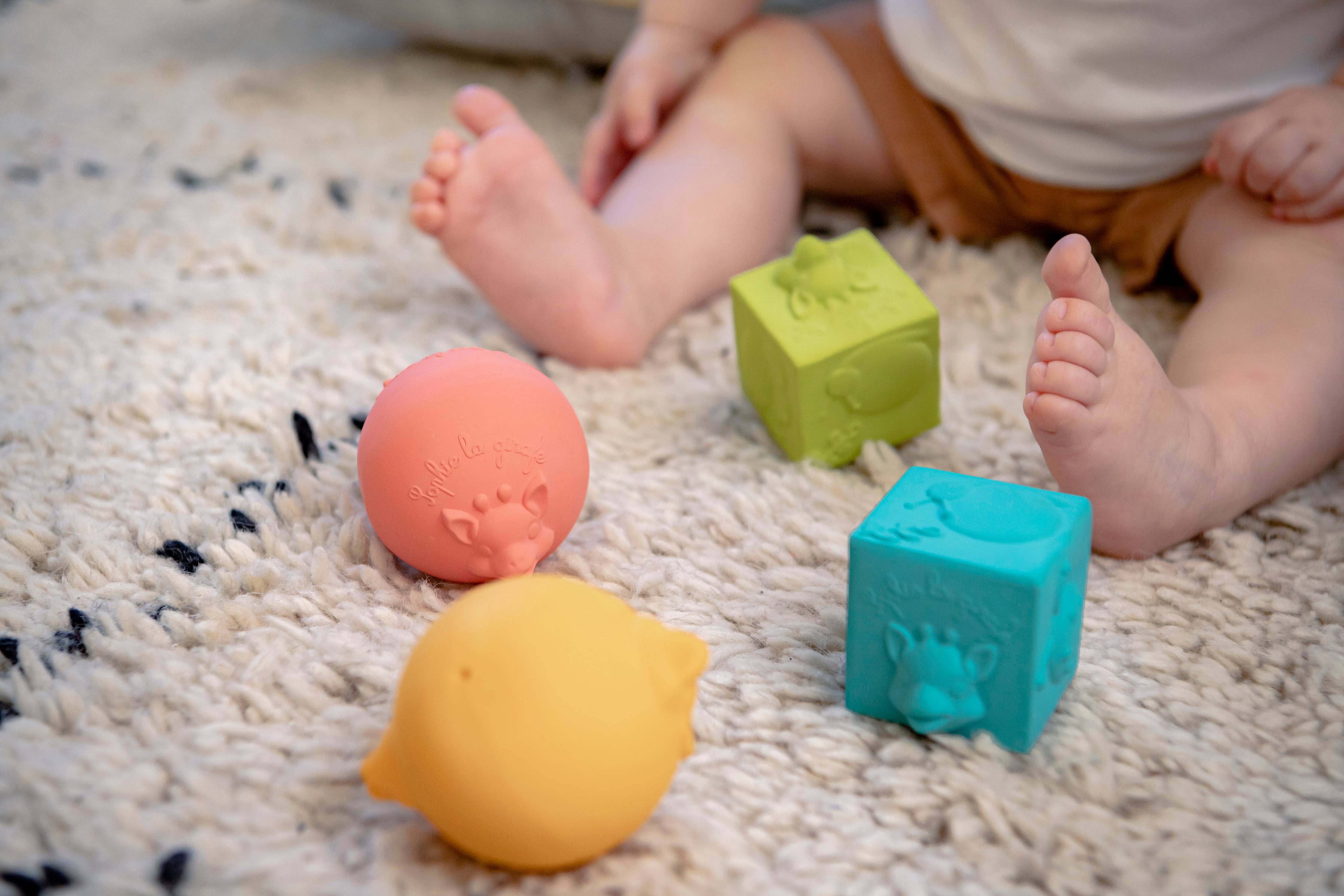 Sophie La Girafe Cubes & Balls - Natural Rubber