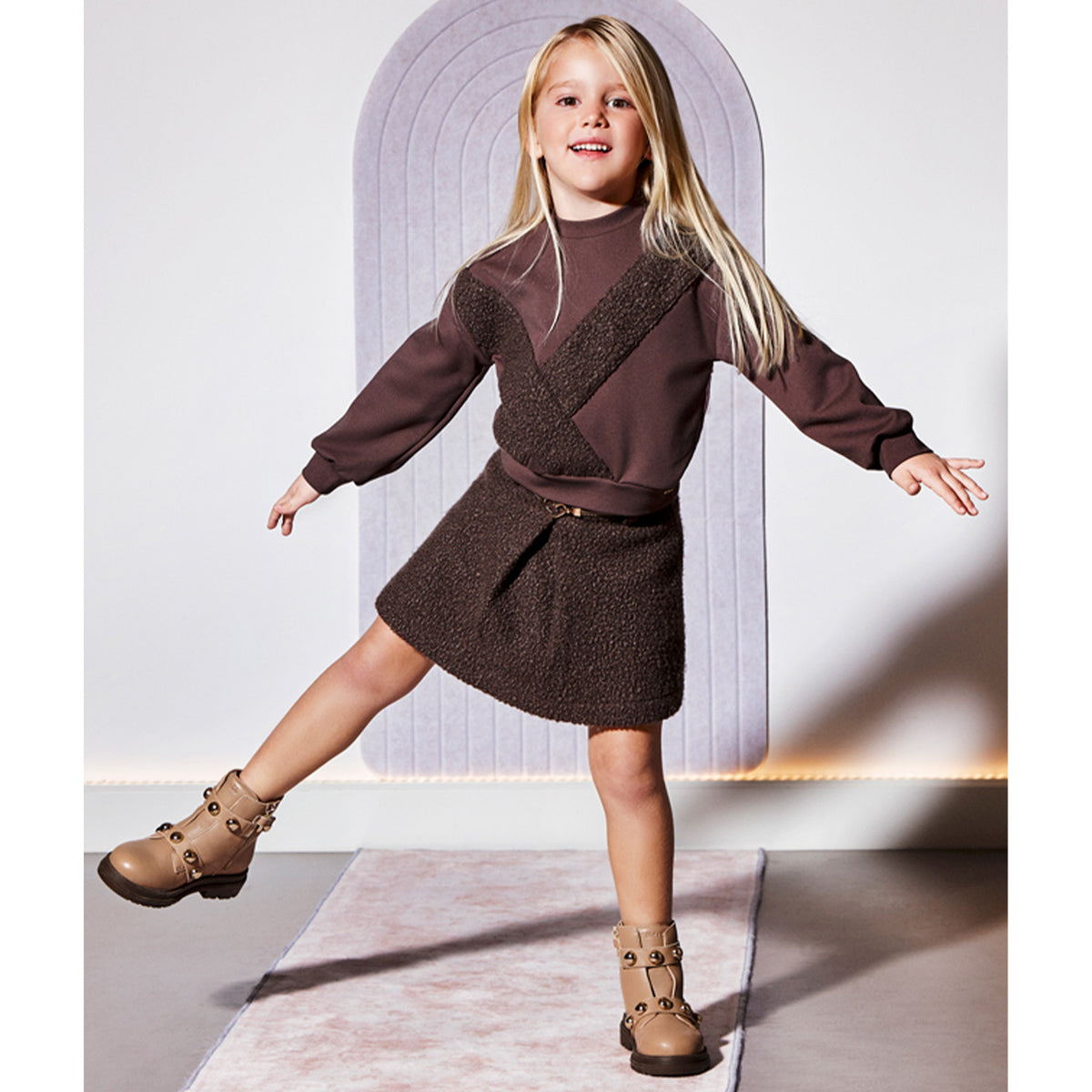 Brown Bouckle Skirt Set